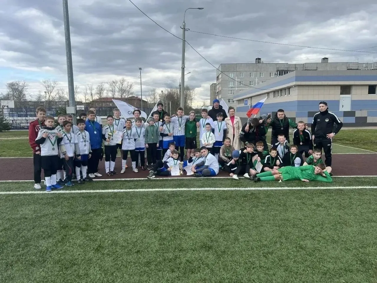 ⚽️Детский футбольный турнир прошел в Ситне-Щелканово  В спортивном комплексе «Ситне‑Щелканово» 18 ап