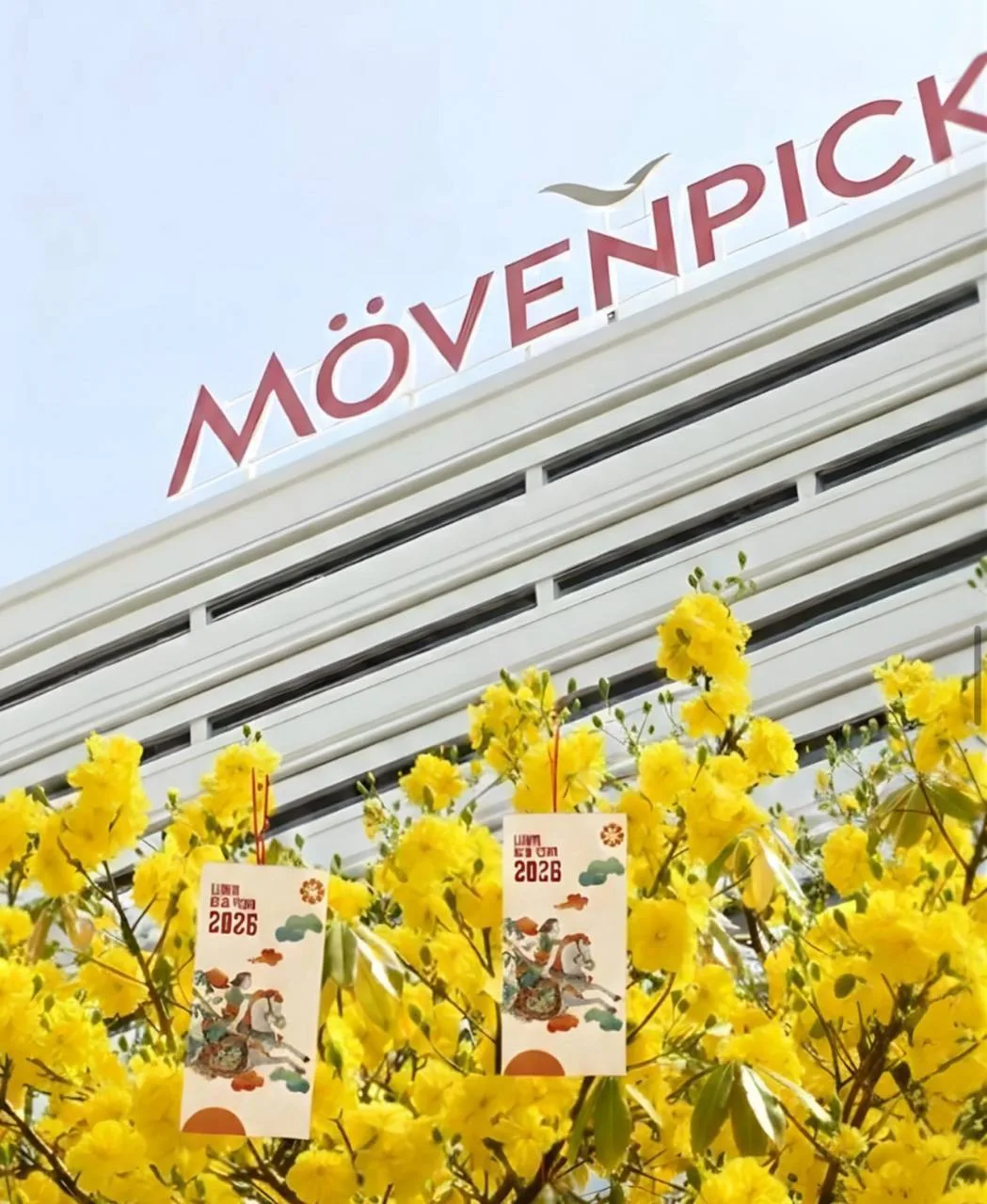 Главное, что нужно во Вьетнаме: песок, кокосы, горки и мороженое Mövenpick 🍦🇻🇳
