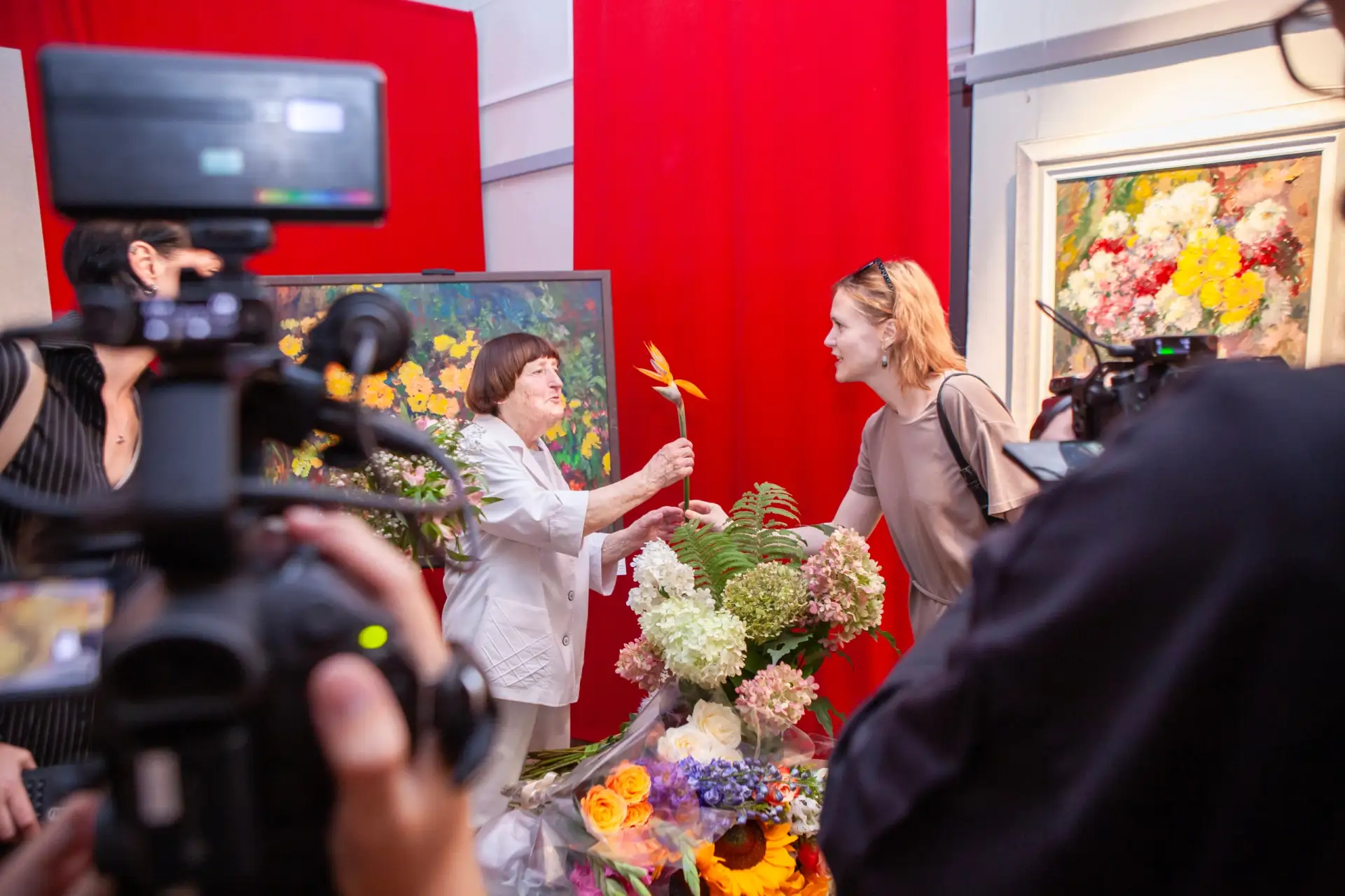 🌼 В музее продолжает работу персональная выставка заслуженного художника России Веры П...