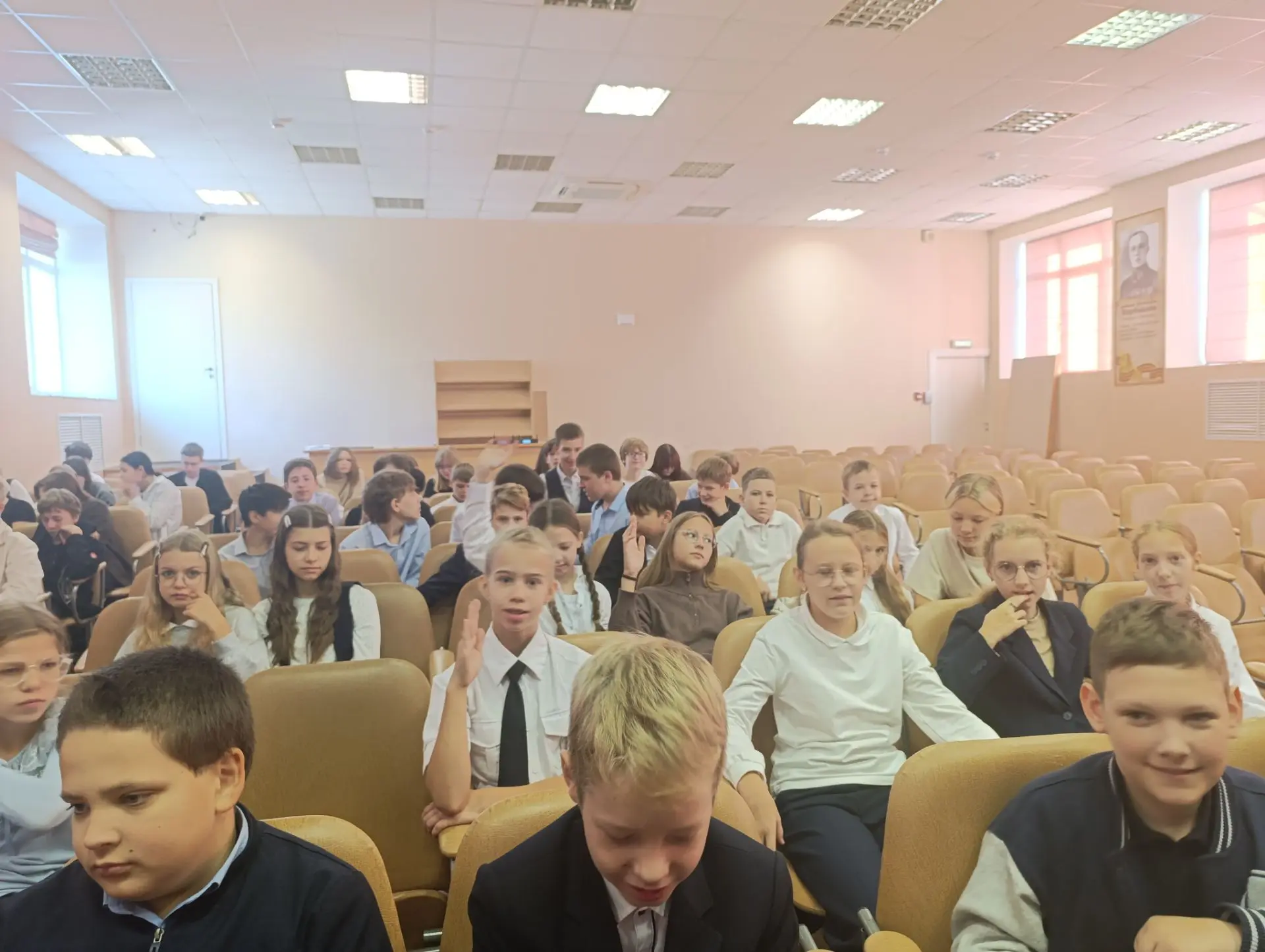 А вы знали, что сегодня День музыки? 🎼 А наши 6, 8 и 9 классы точно знают!