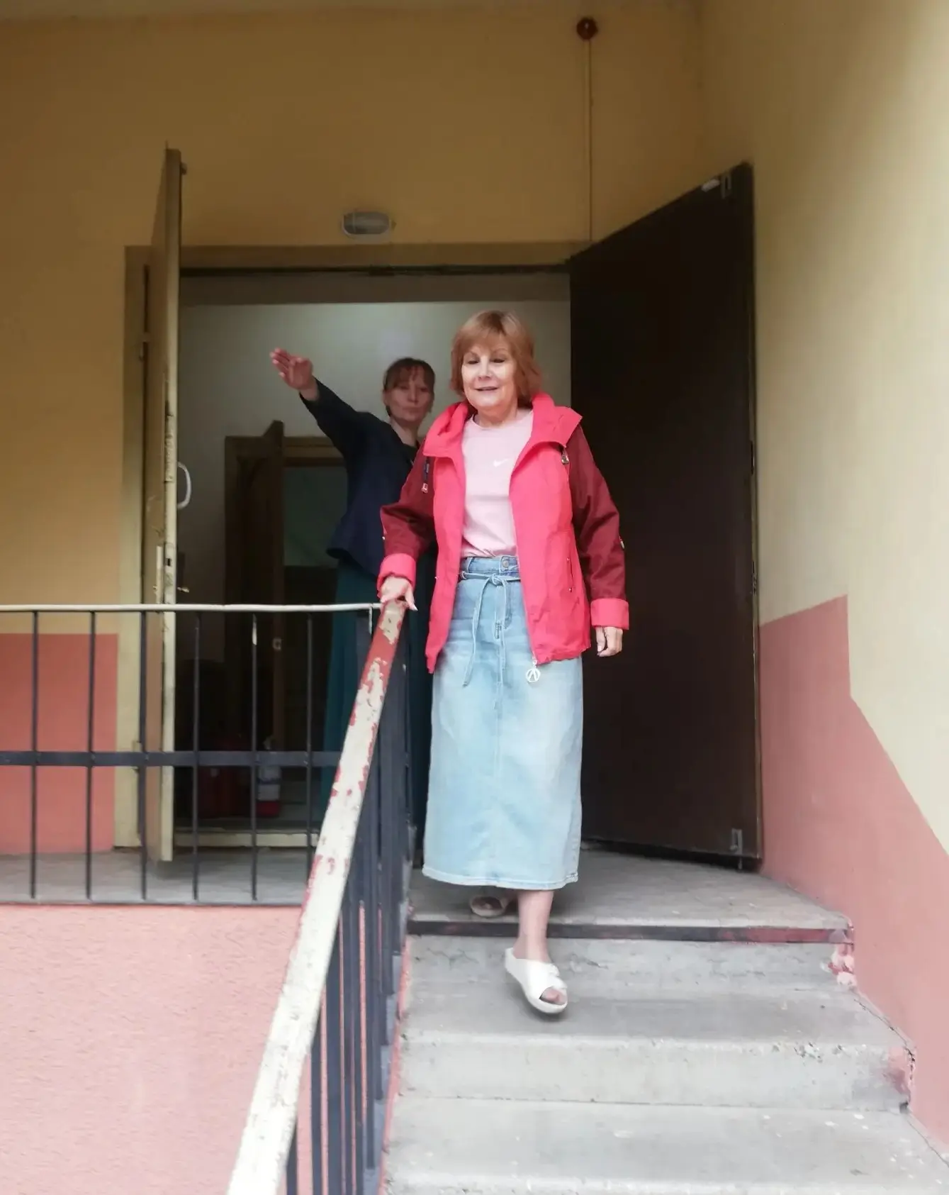 #Ахматовка
14+
Сотрудники Центральной библиотеки им. А. Ахматовой поучаствовали в тренировке по эвак
