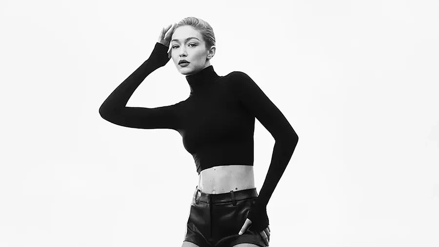 Stuart Weitzman подготовил обувь на холодный сезон - https://clck.ru/3Vbazj