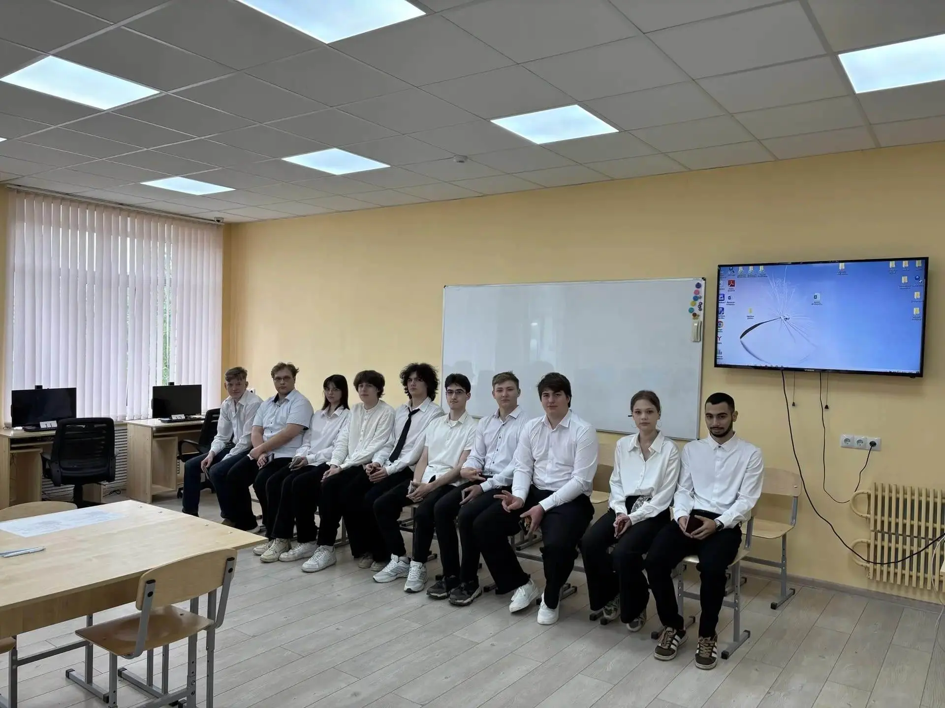 Студенты групп 43 и 47/2ПР сдают демонстрационные экзамены