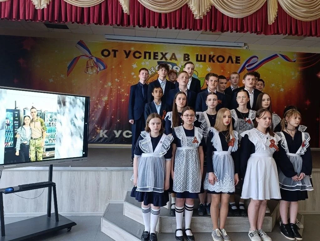 🕊️🇷🇺 «Дай ему сил, чтобы он победил…» В этот День Победы вся страна с особым волнением и надеждой ду