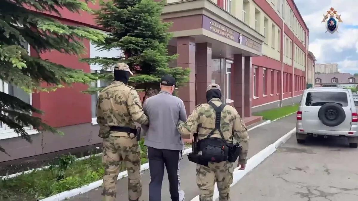 В Ивановской области к сотруднику кредитной организации пришли силовики
https://newsivanovo.ru/fn_18