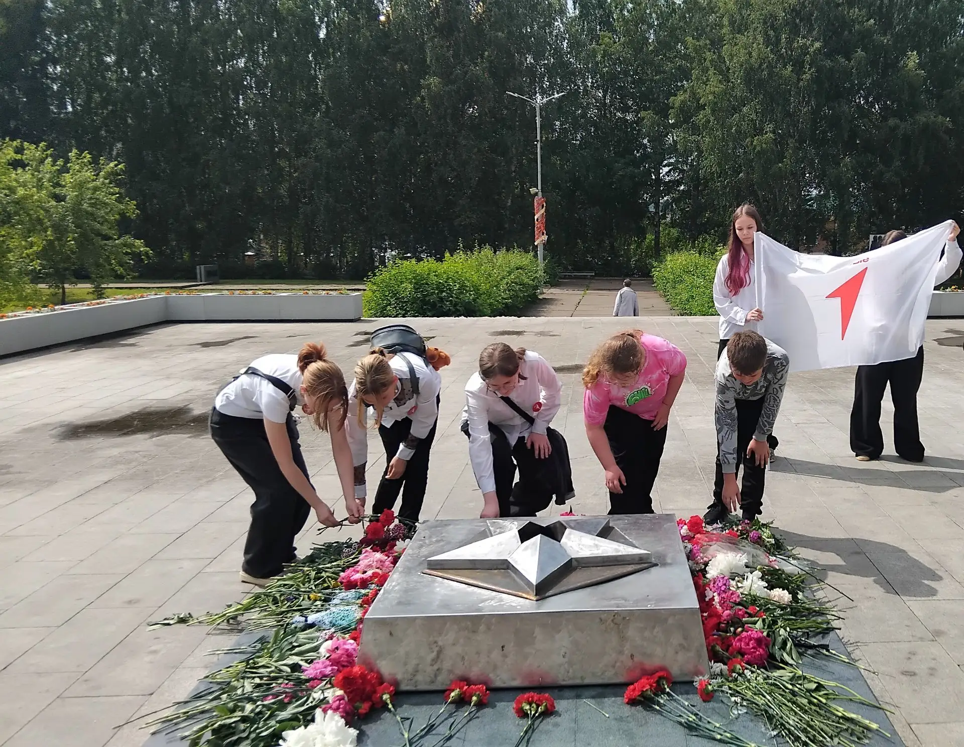 Пятнадцатый день в лагере: День памяти и скорби — помним, чтим, не забываем 🕊️🕯️Сегодня, 22 июня, 