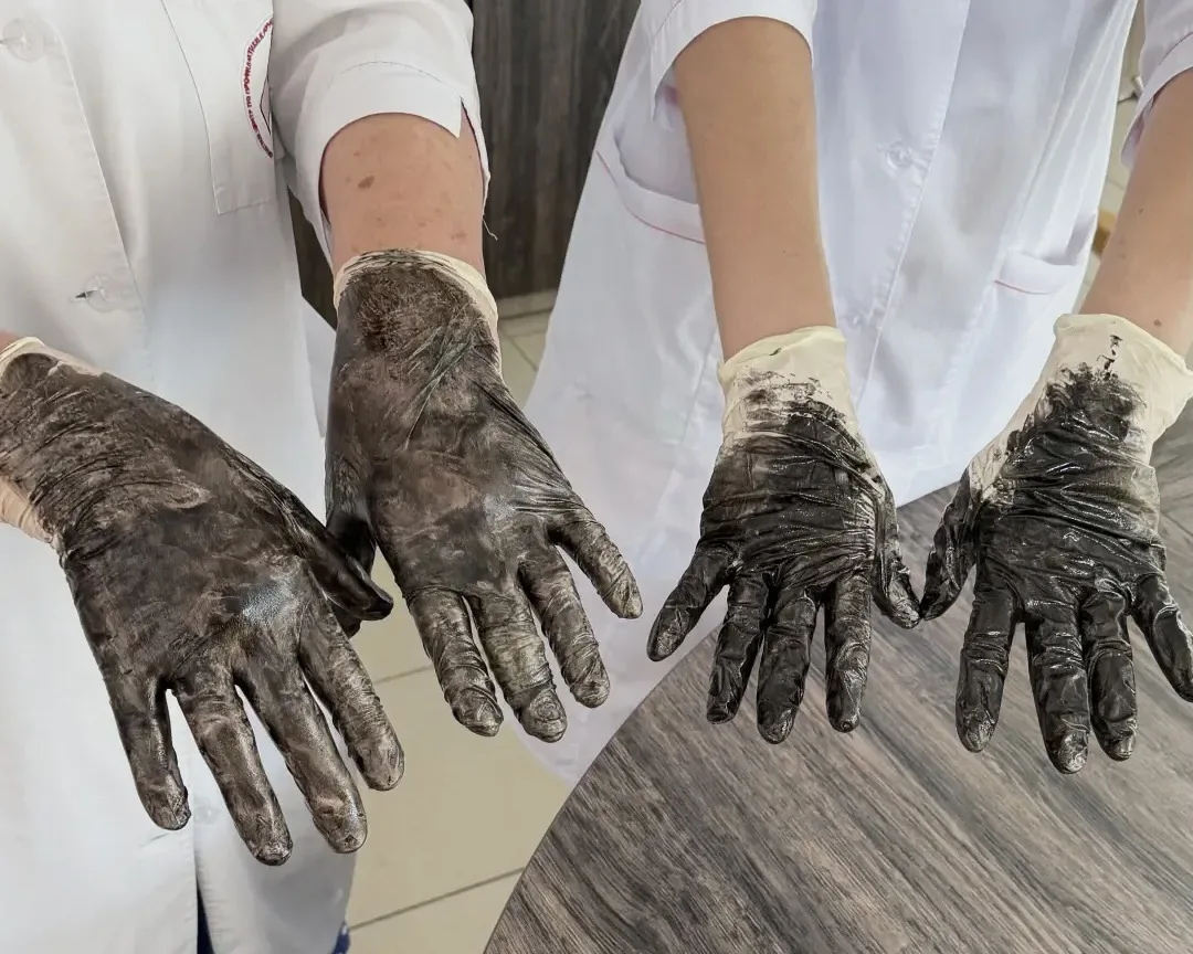 🧼 Серьезный разговор о простых вещах: в стенах СПИД-центра прошло обучение по гигиене рук

На первы