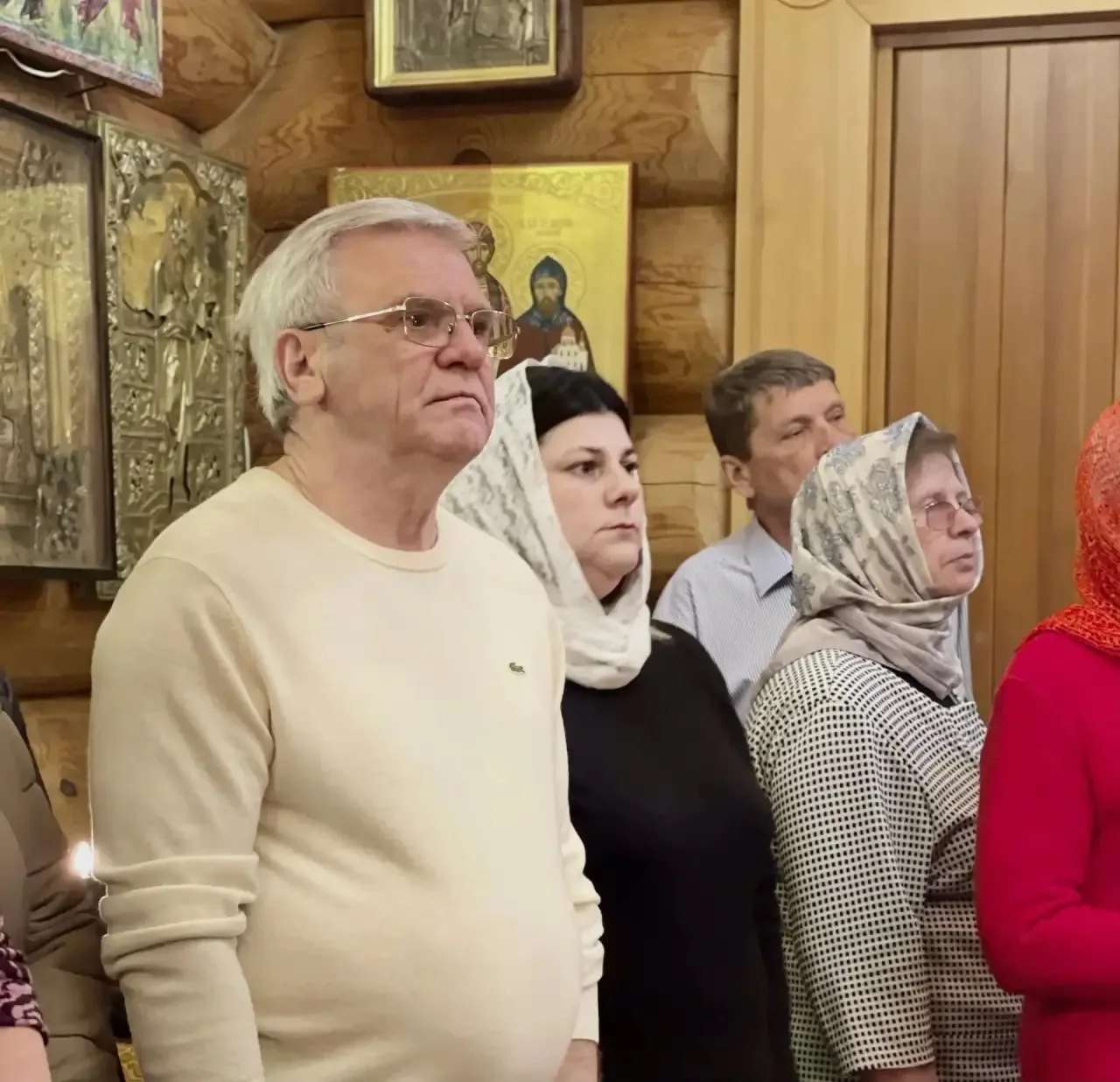 Всех православных поздравляю с великим праздником Воскресения Христова!   Встретил его по традиции в