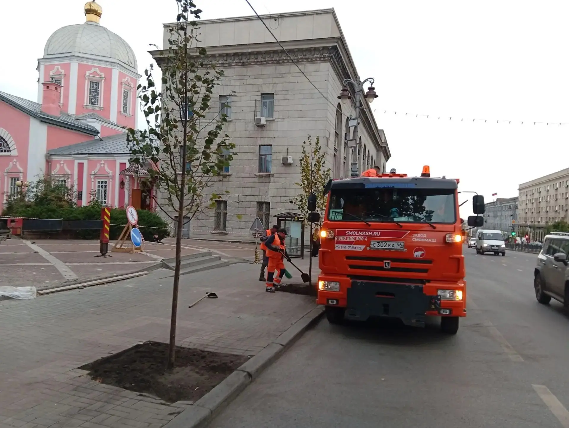 Приятно видеть, как прямо на глазах хорошеет наша главная улица. Сегодня на ней появило...