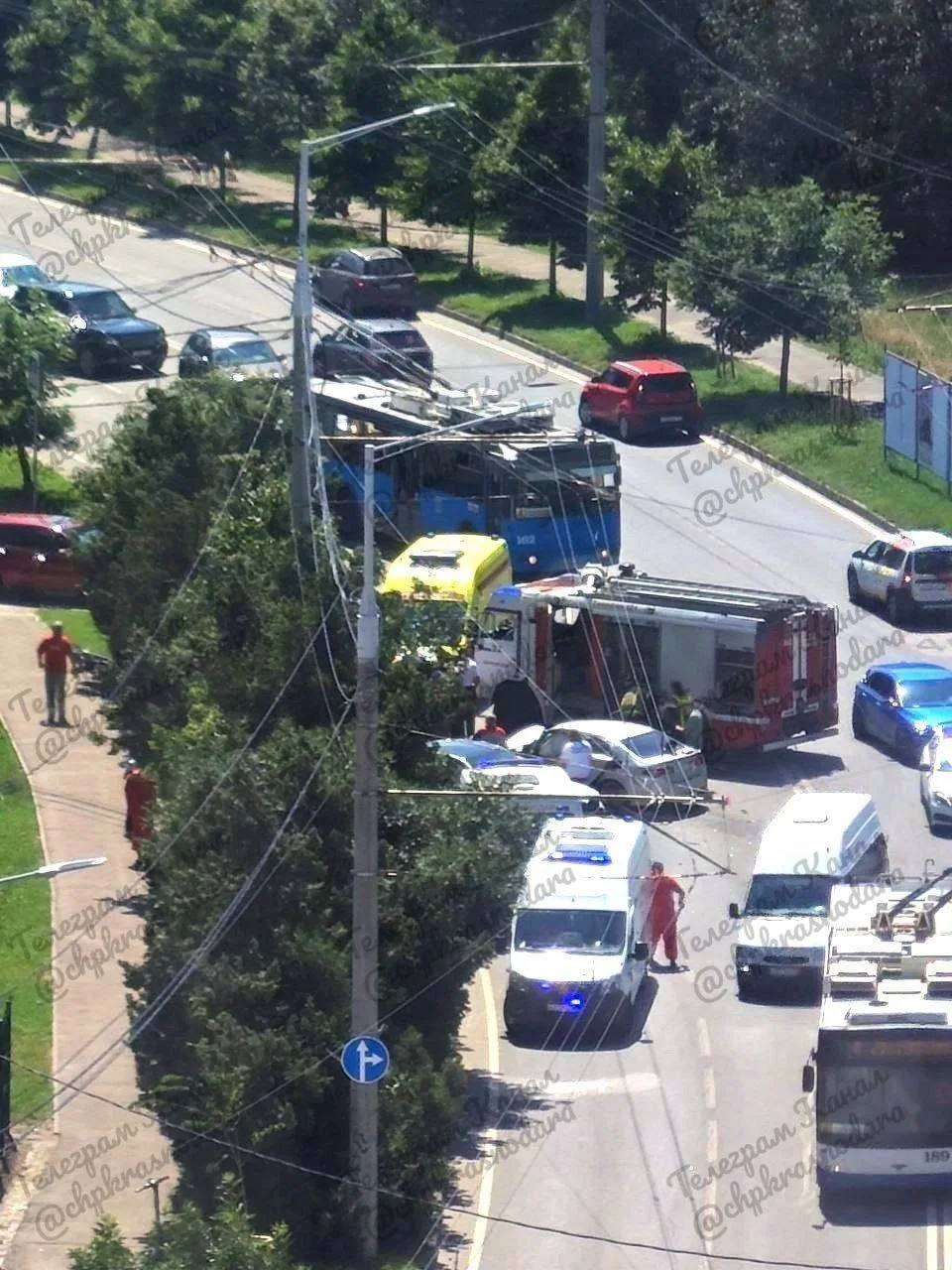 Затопление улицы Московской после ливня 10 июня.