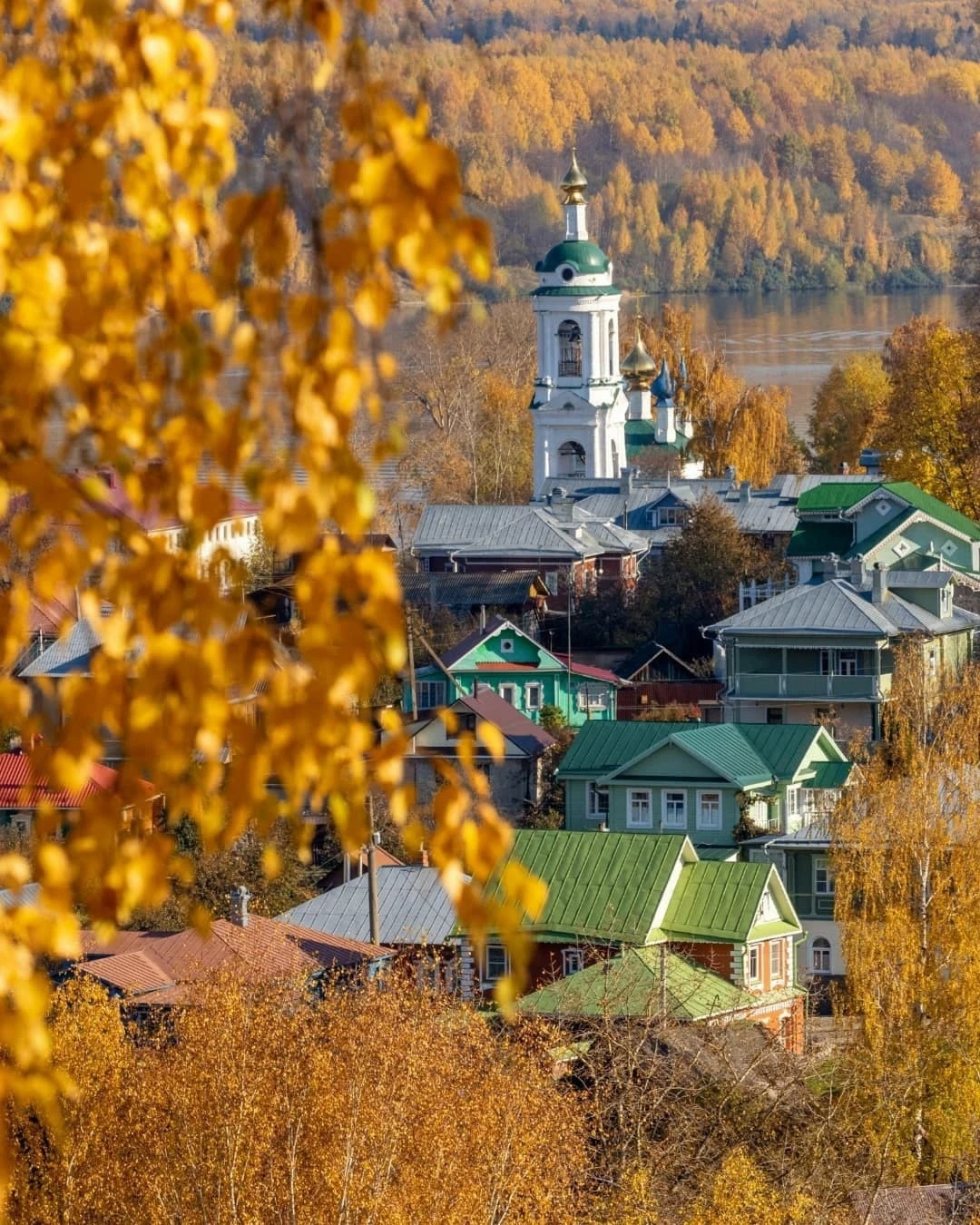 Золотая осень в Плёсе.