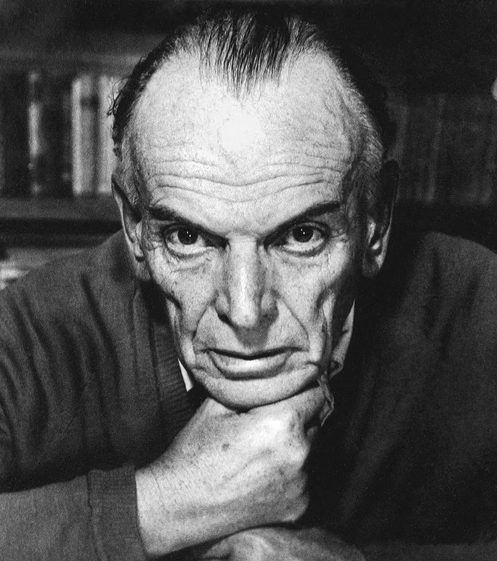 Человек дол­жен всегда стремиться жить по призванию, «по велению своего сердца». В таком образе жизн