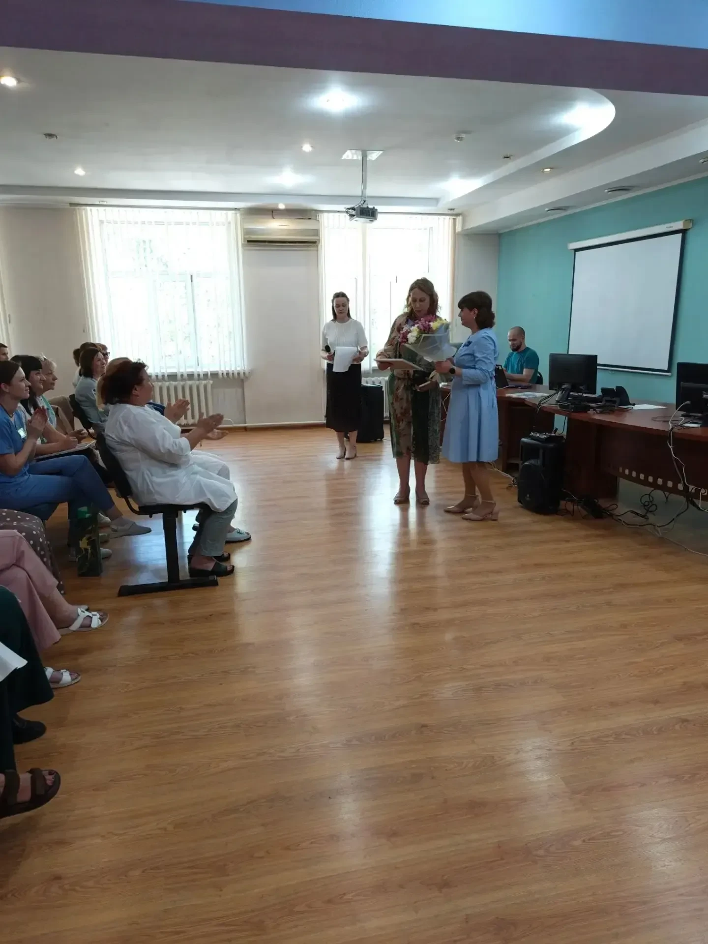 ❤️ Когда команда — это больше, чем работа

18 июня в ГАУЗ ТО «Городская поликлиника № 1» прошла праз