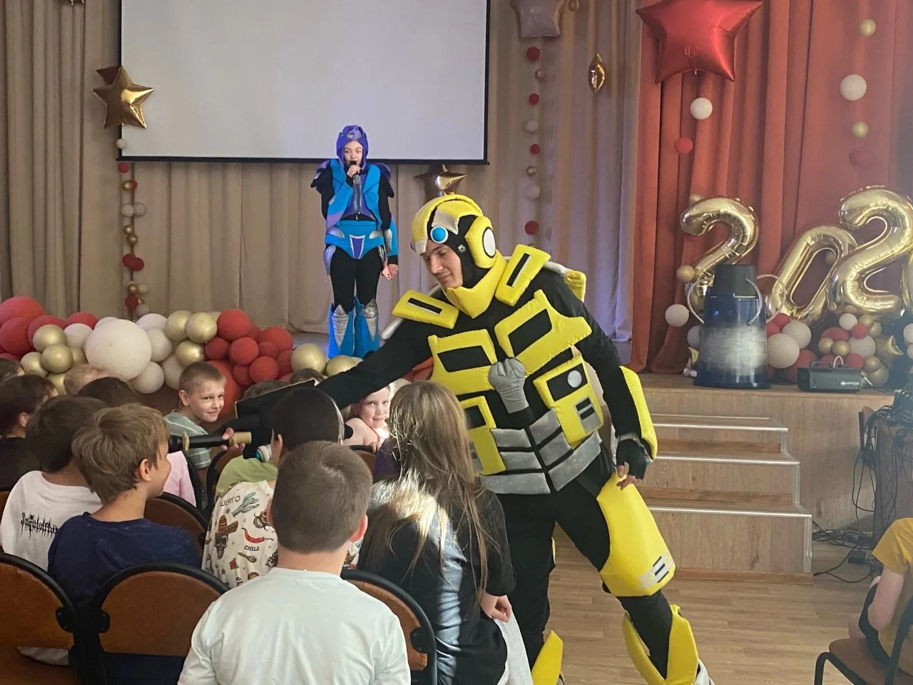 🌄 Прошел ещё один насыщенный день в нашем лагере!

Сегодняшний день был по-настоящему познавательны