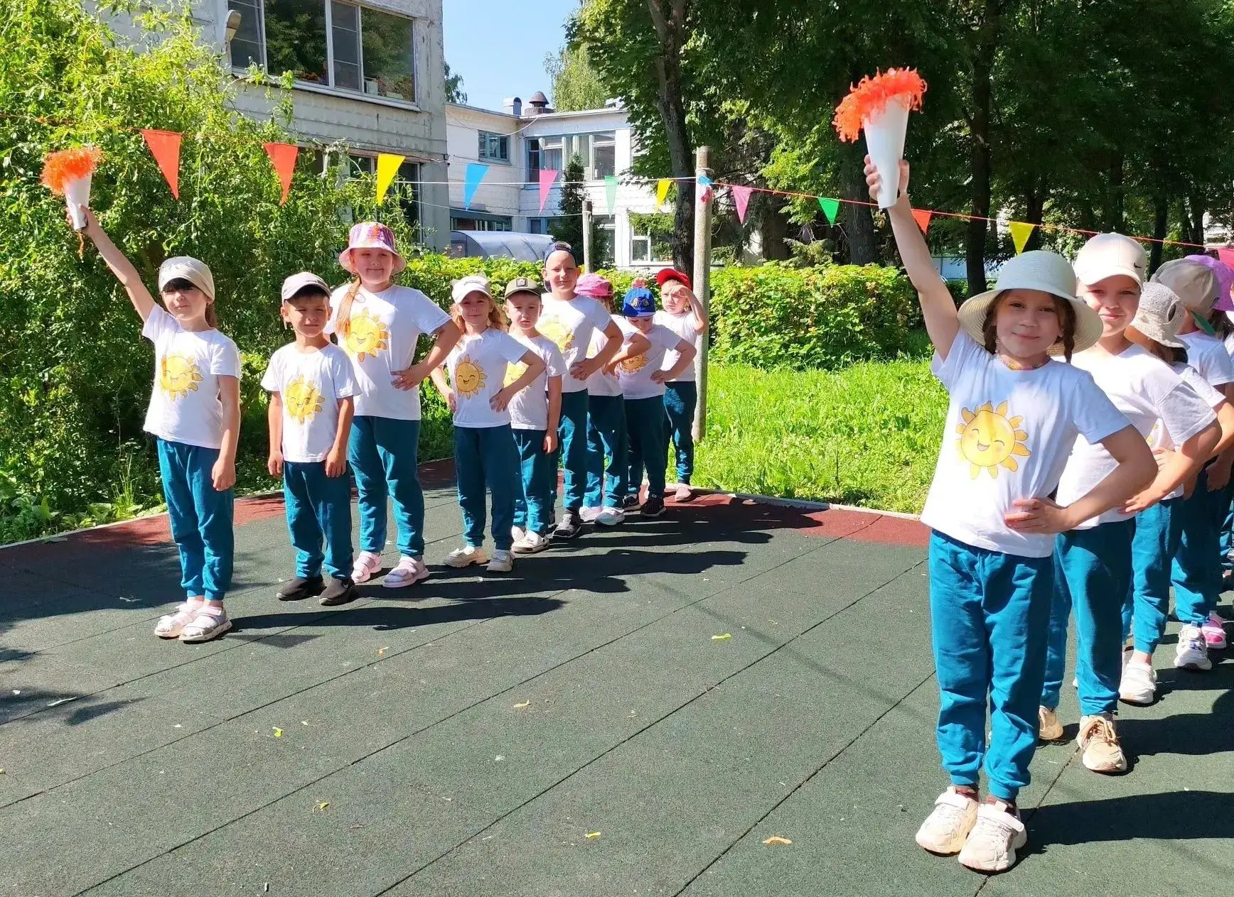 В нашем детском саду прошёл Международный Олимпийский день. Участниками его стали ребят...
