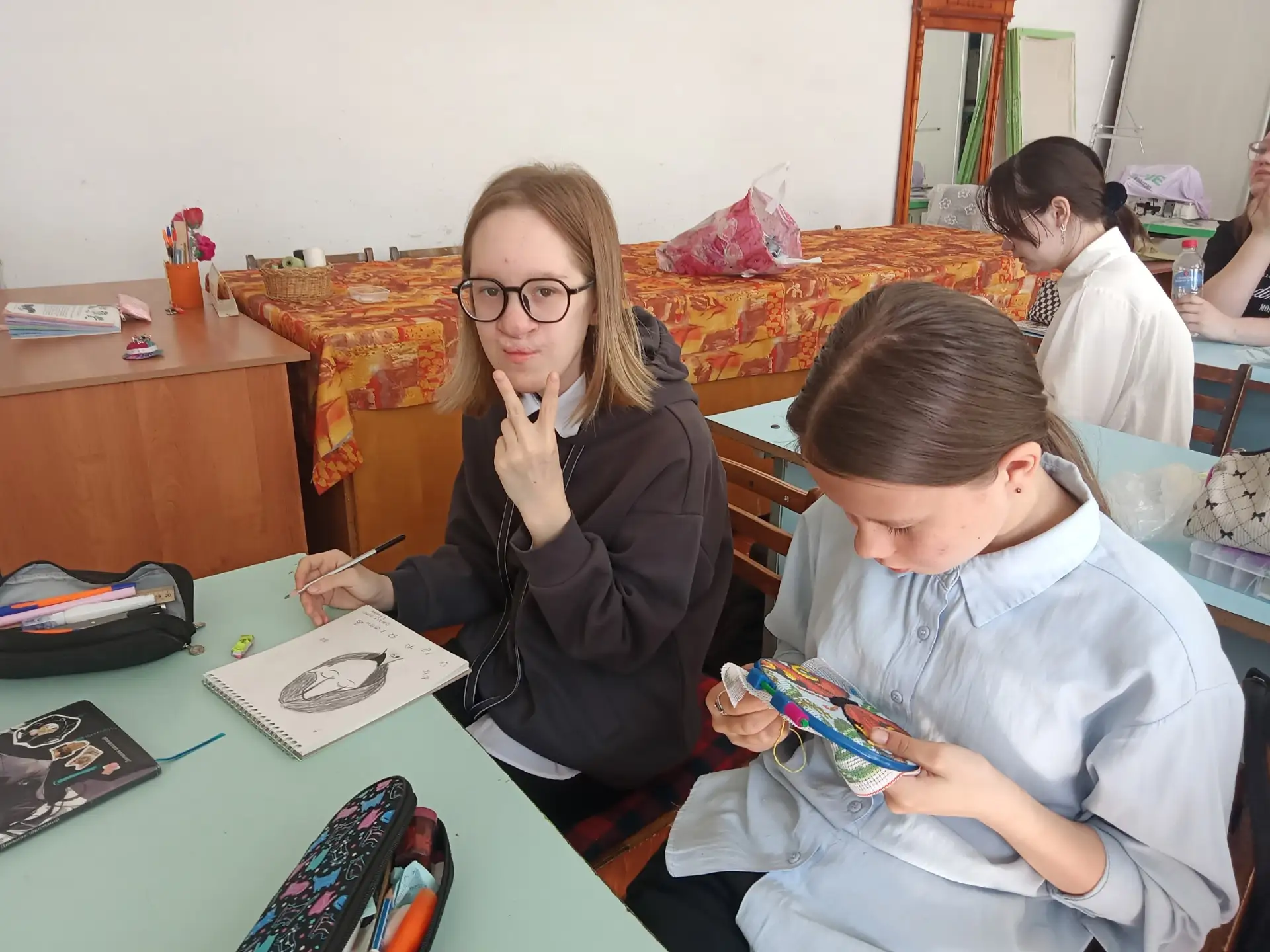 День учителя глазами учеников: кто хочет встать у школьной доски?