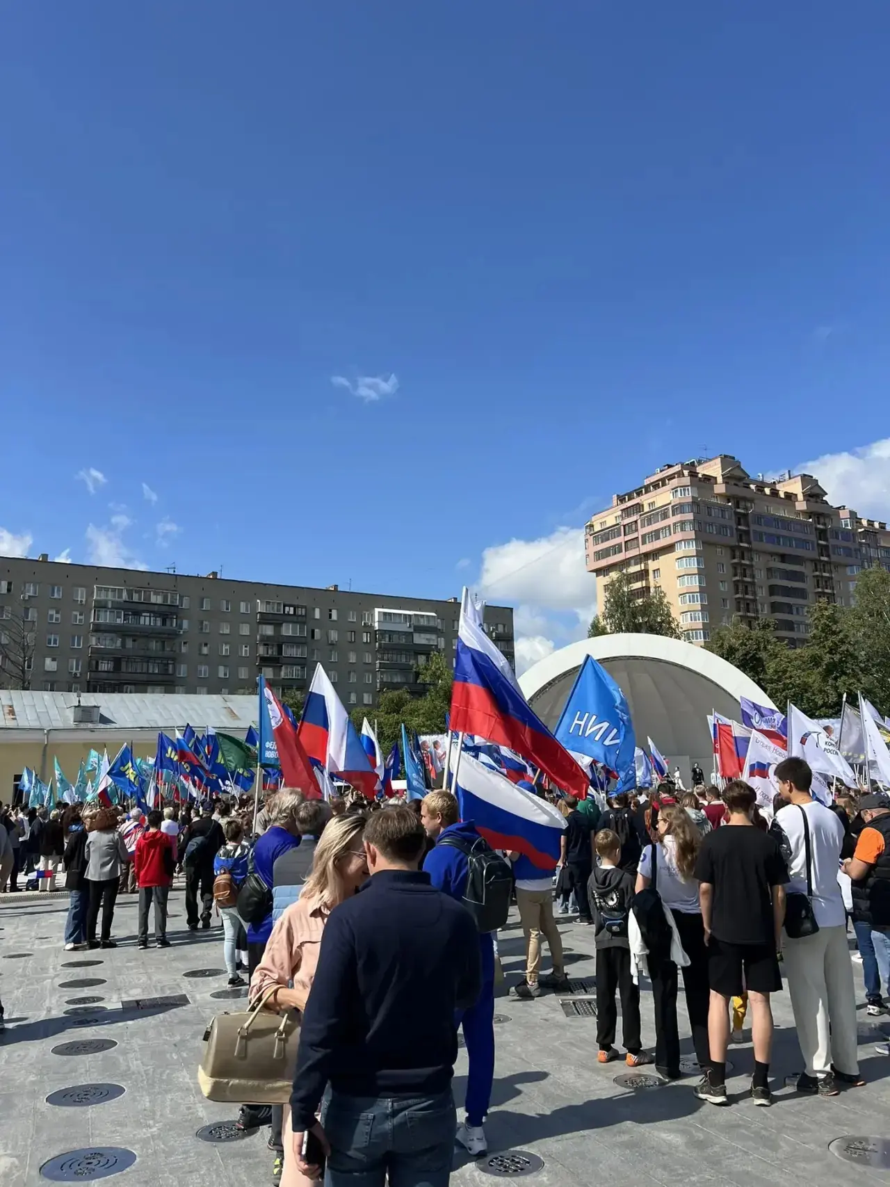 🎉Ученики нашей школы вместе с наставниками стали частью большого праздника — отметили ...