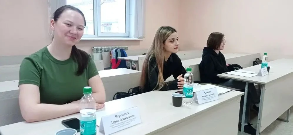 В Южно-Сахалинске прошел круглый стол «Экономика и финансы в условиях цифровой трансформации России»