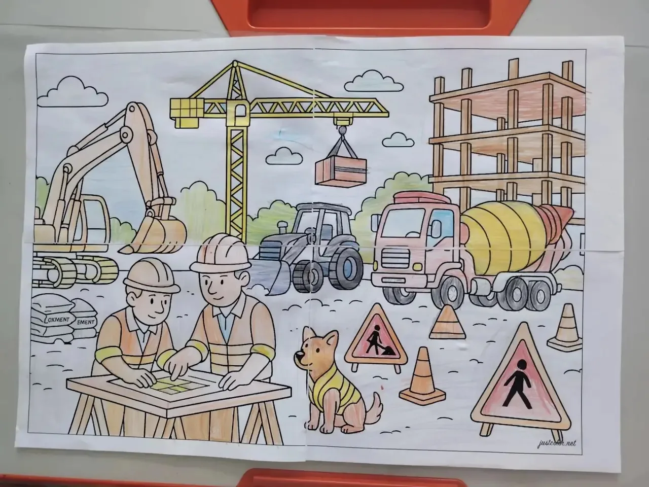 🏗️ Профессия строителя — глазами детей.

Невозможно представить современный мир без строителей, эта