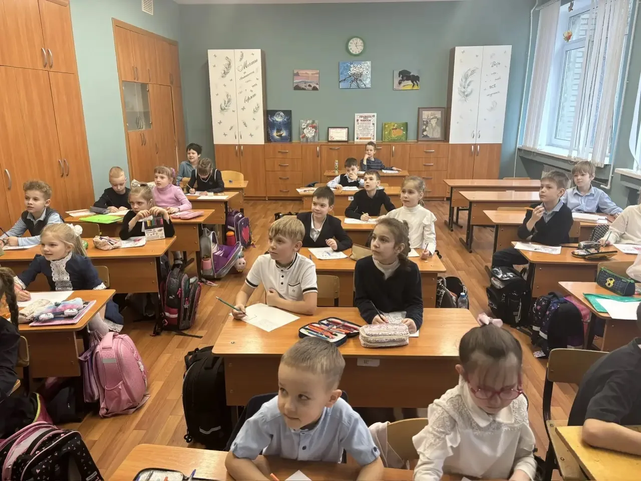 🧼 Урок-игра «Гигиена — это очень важно!».  🫧В 1 «Б» Цветкова Е.Г. провела увлекательный урок-игру на
