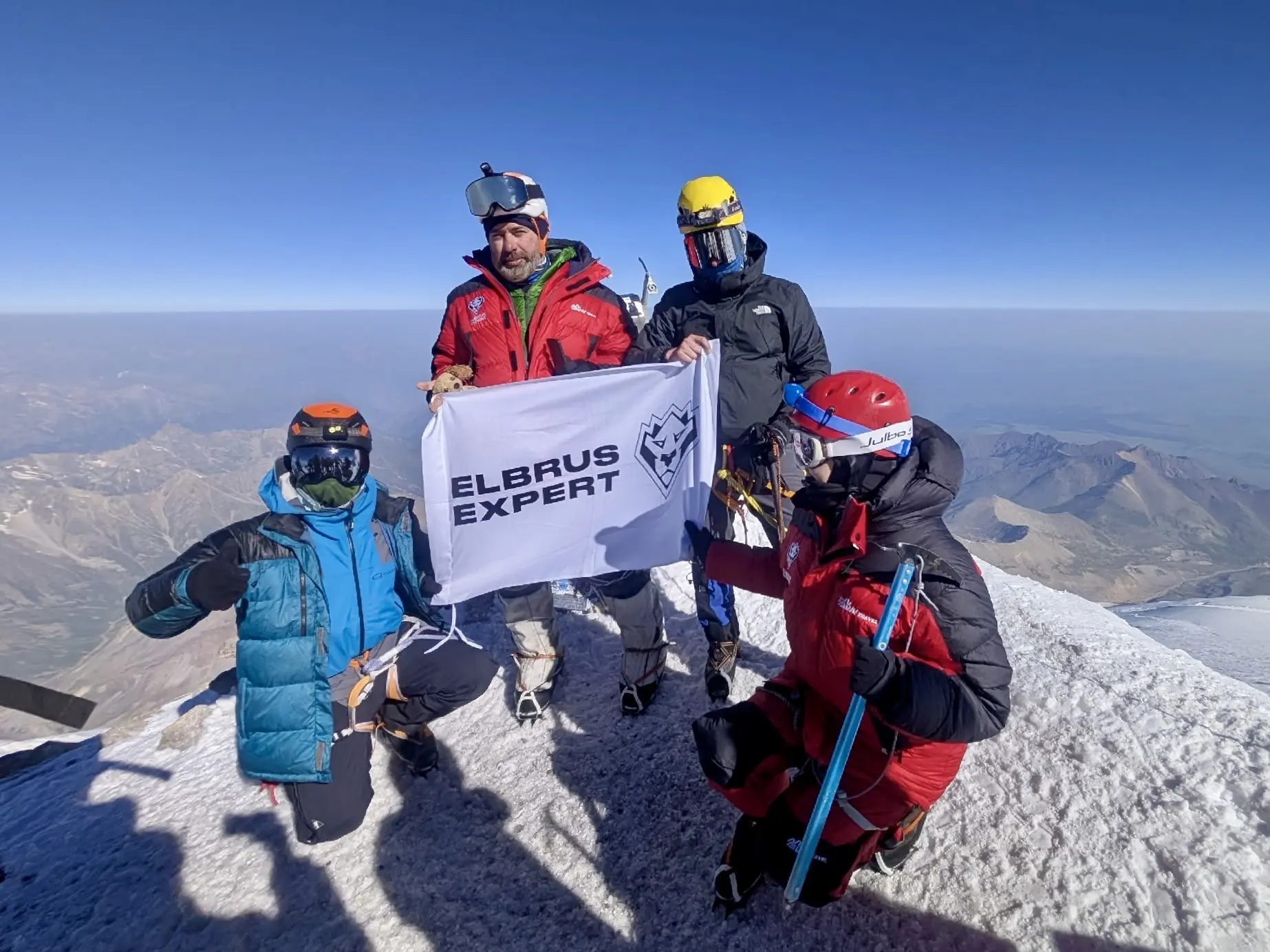⛰ Максимум комфорта и впечатлений. Есть вершина Эльбруса в элитном туре!