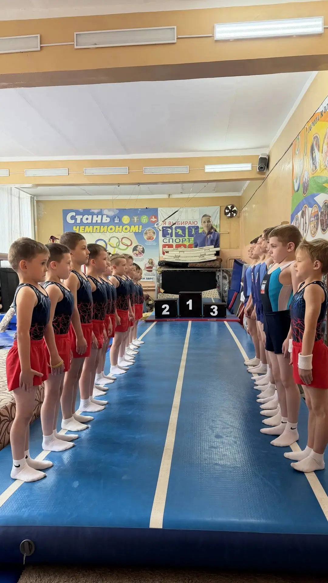 Сегодня состоялось Первенство МБУ ДО "СШ №1 Г. МАКЕЕВКИ" по спортивной гимнастике,  посвящённое Дню 