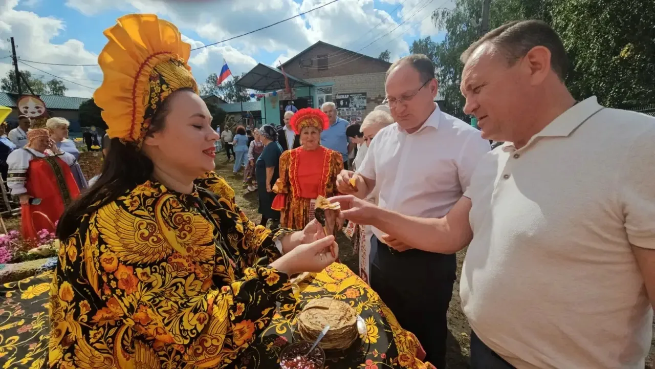 В селе Воробьевка прошел районный фестиваль русской культуры «Матрёнины посиделки»
