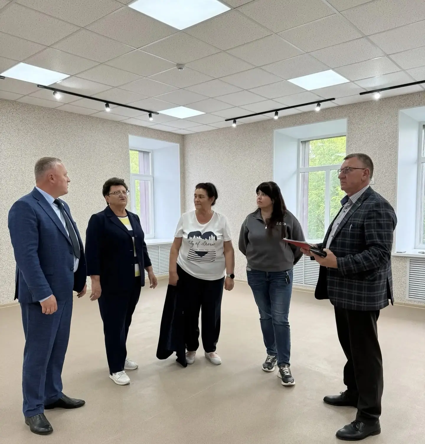 📚 Новобурановская библиотека: ремонт готов, ждут технику