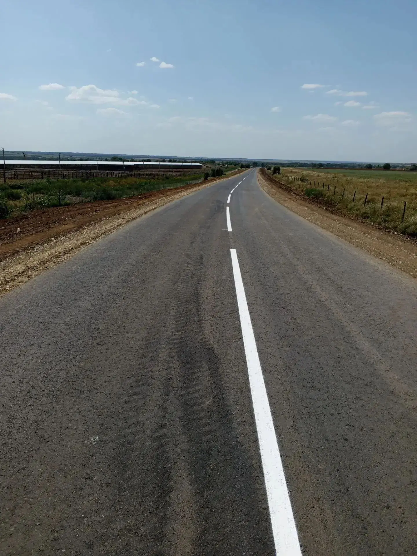 В Ипатовском округе завершён ремонт участка дороги к посёлку Залесному