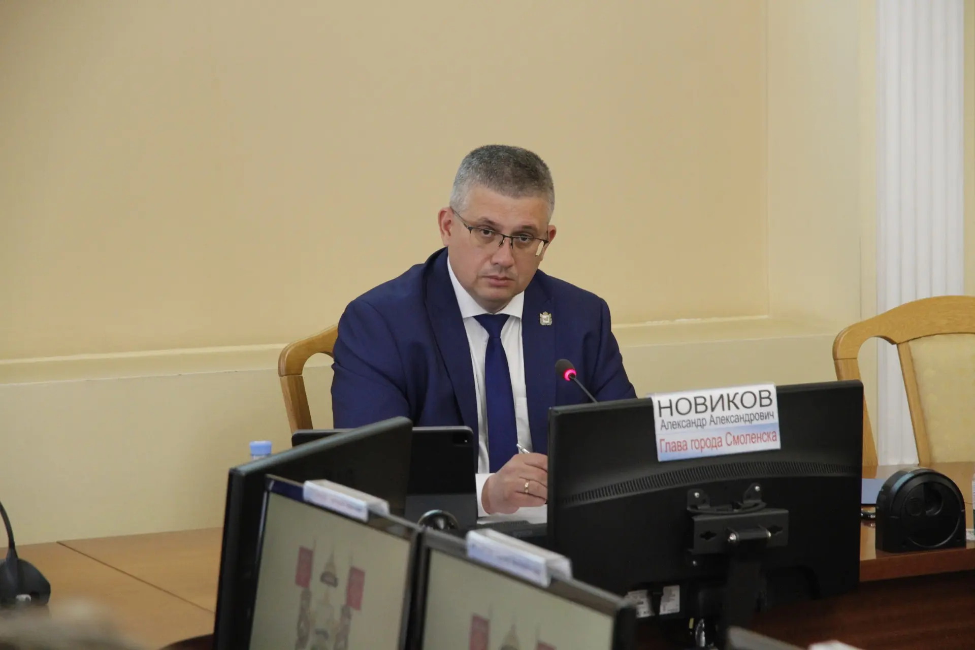 Провел очередную общегородскую планерку, на которой в первую очередь обсудили состояние наших общест