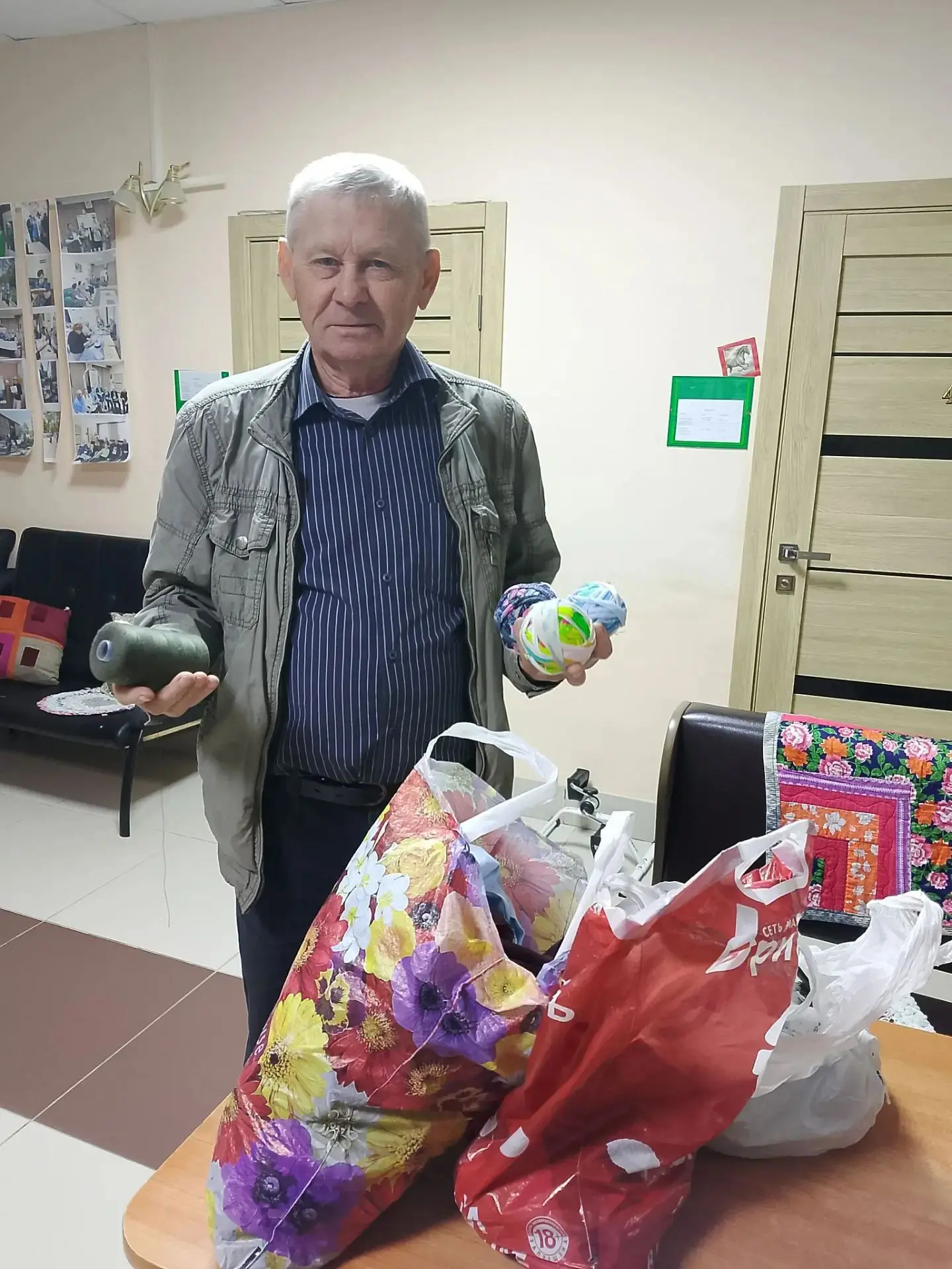 Сегодня вновь для рукодельниц от Совета ветеранов привез Чубичев Алексей Петрович лоску...