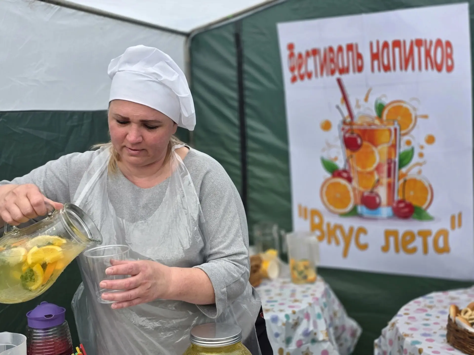 День деревни жители Волчёнок отметили всем миром — здесь были и те, кто ещё только учится ходить, и 