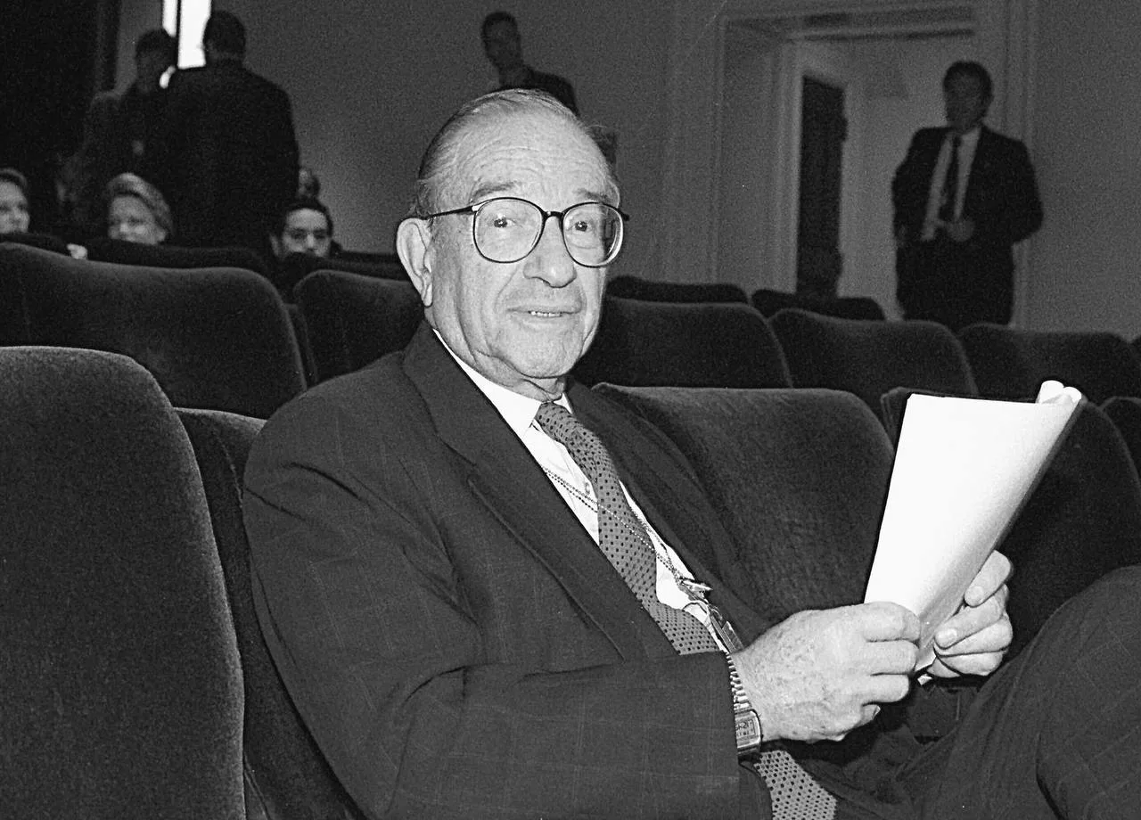 Американский экономист и многолетний глава Федеральной резервной системы США Алан Гринспен скончался