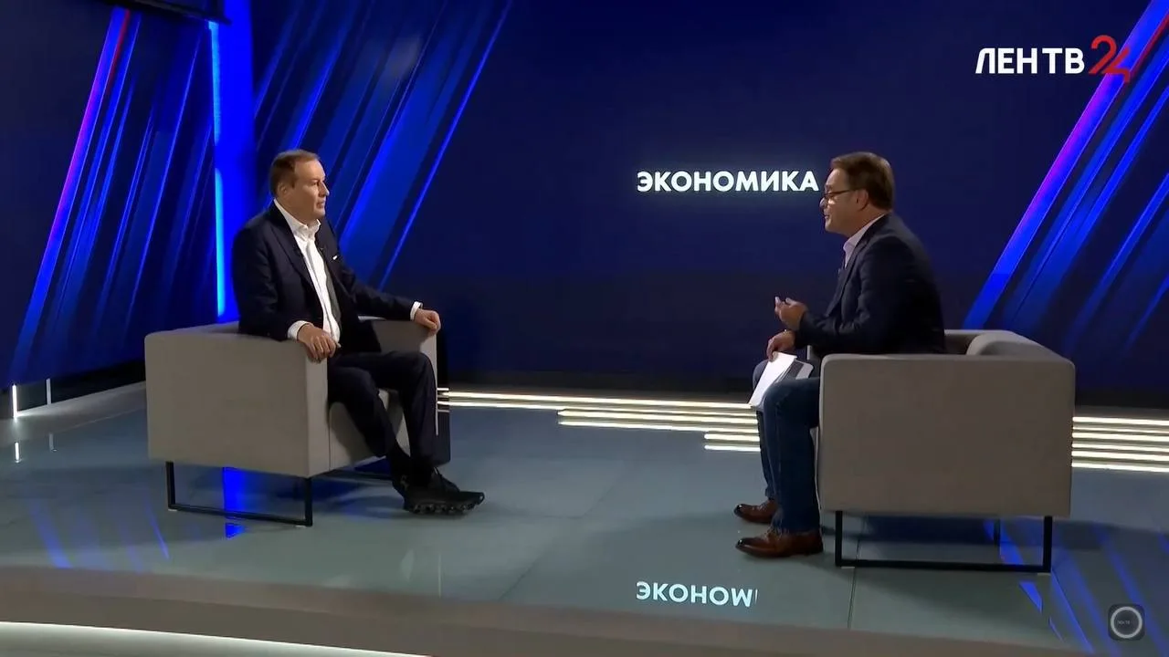 ⛽️ Дрозденко объяснил, почему в Ленобласти не вводят QR-коды и систему «чёт-нечет»