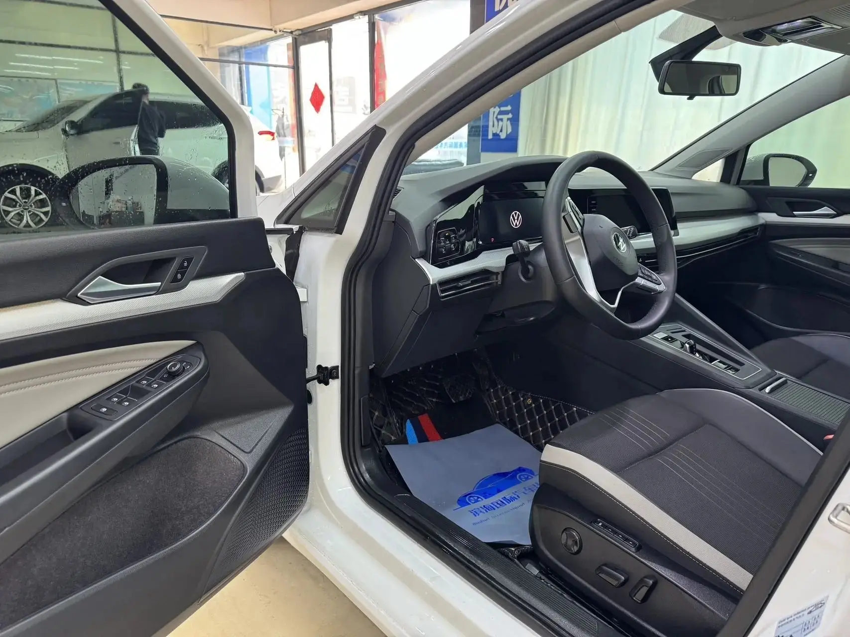 🔥🔥🔥 Приобрели в Китае для Константина из Екатеринбурга  Volkswagen Golf 2023 2021 год 11 000 км 1.4 