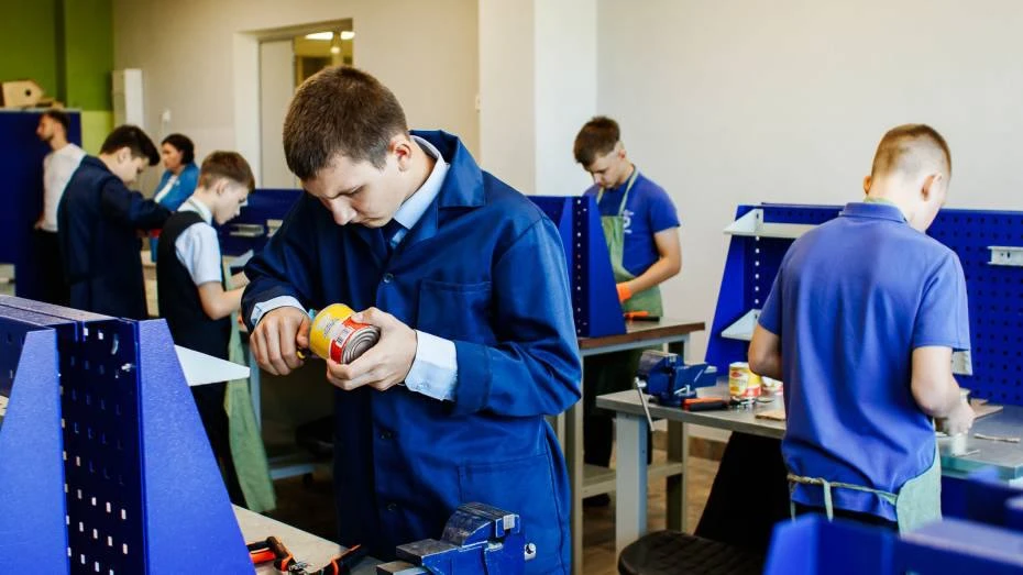 🎓 В школьную программу включили темы, посвященные БПЛА