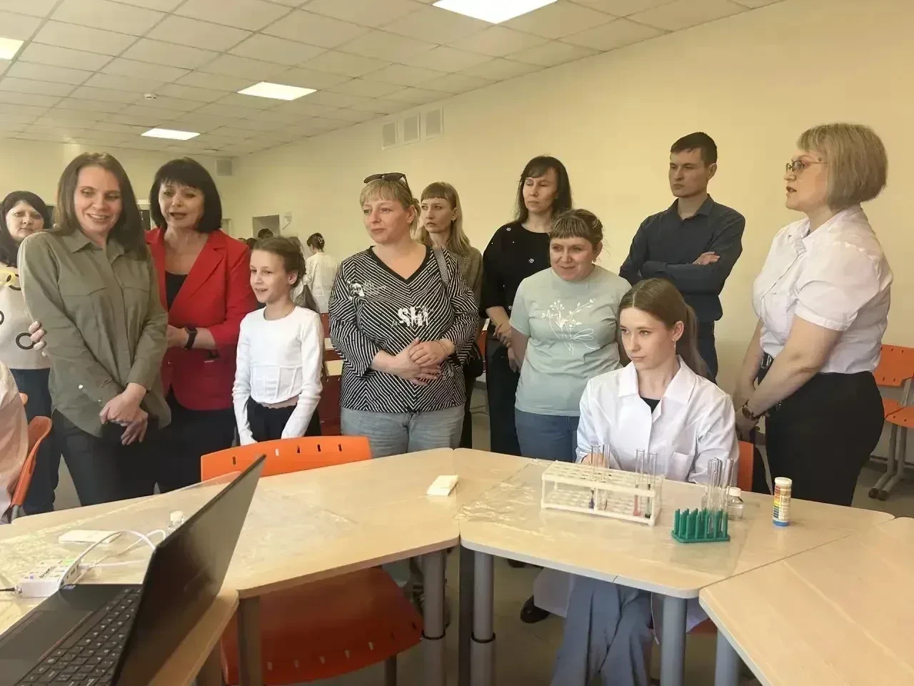 В детском технопарке «Кванториум» школы №25 — день открытий для родителей!  📌Представители городског