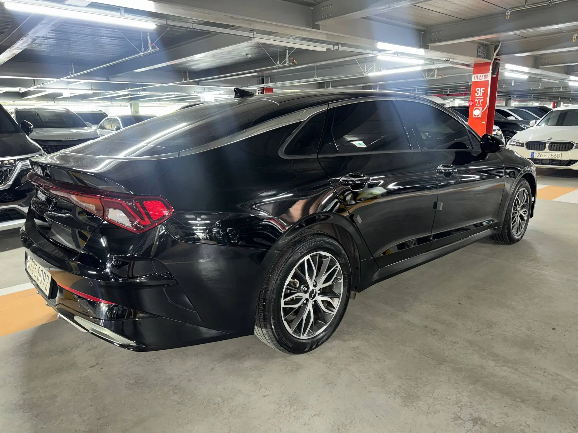 Автомобиль в ПРОДАЖЕ😍😍😍   ВИДЕООБЗОР прилагаю сразу🫡  Kia K5❤️ ❤️❤️  68 тыс пробег❤️❤️❤️ 2023 апрель