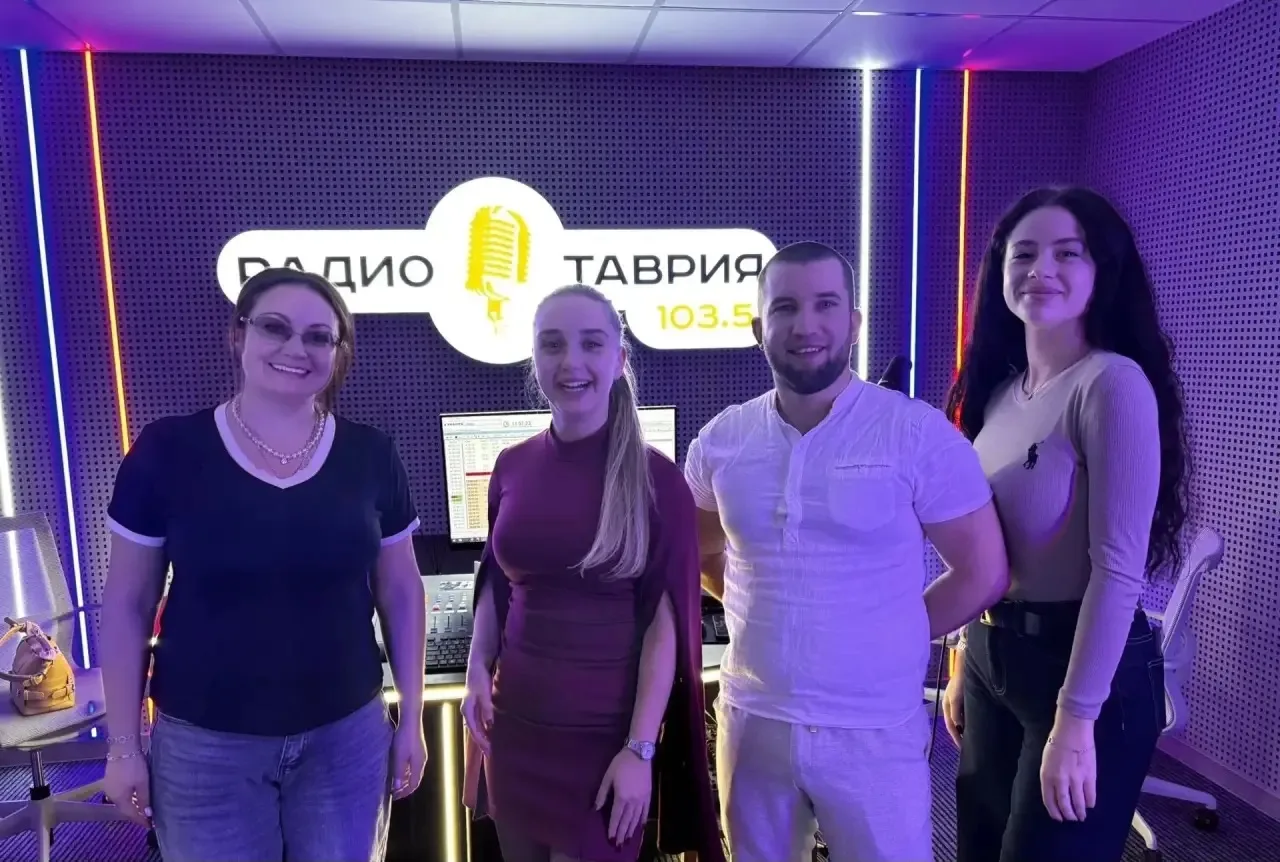 🎙️Сегодня со студентами Костей Гавриневым и Катей Мошкиной посетили радиоэфир ТРК «Тав...