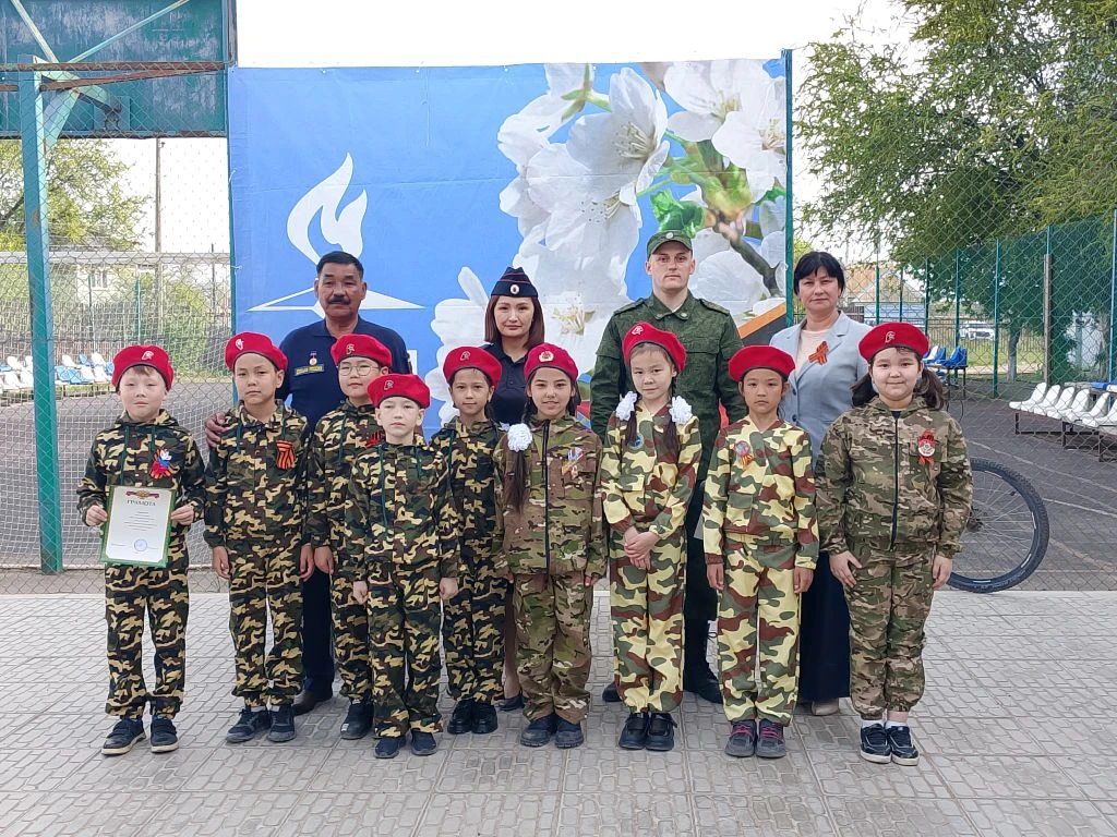 🇷🇺 В нашей школе прошёл смотр строя и песни среди 3-х классов! 🇷🇺  29 апреля, в рамках празднования 