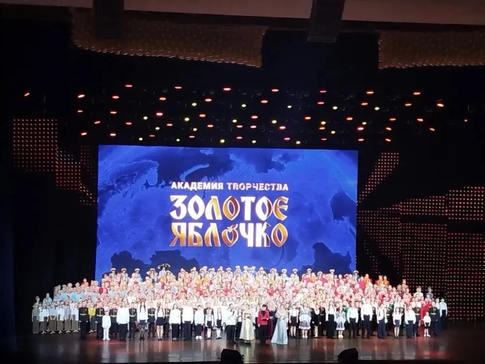 🌟 Ученицы нашей Школы в составе детского хореографического коллектива «Рябинки» принял...