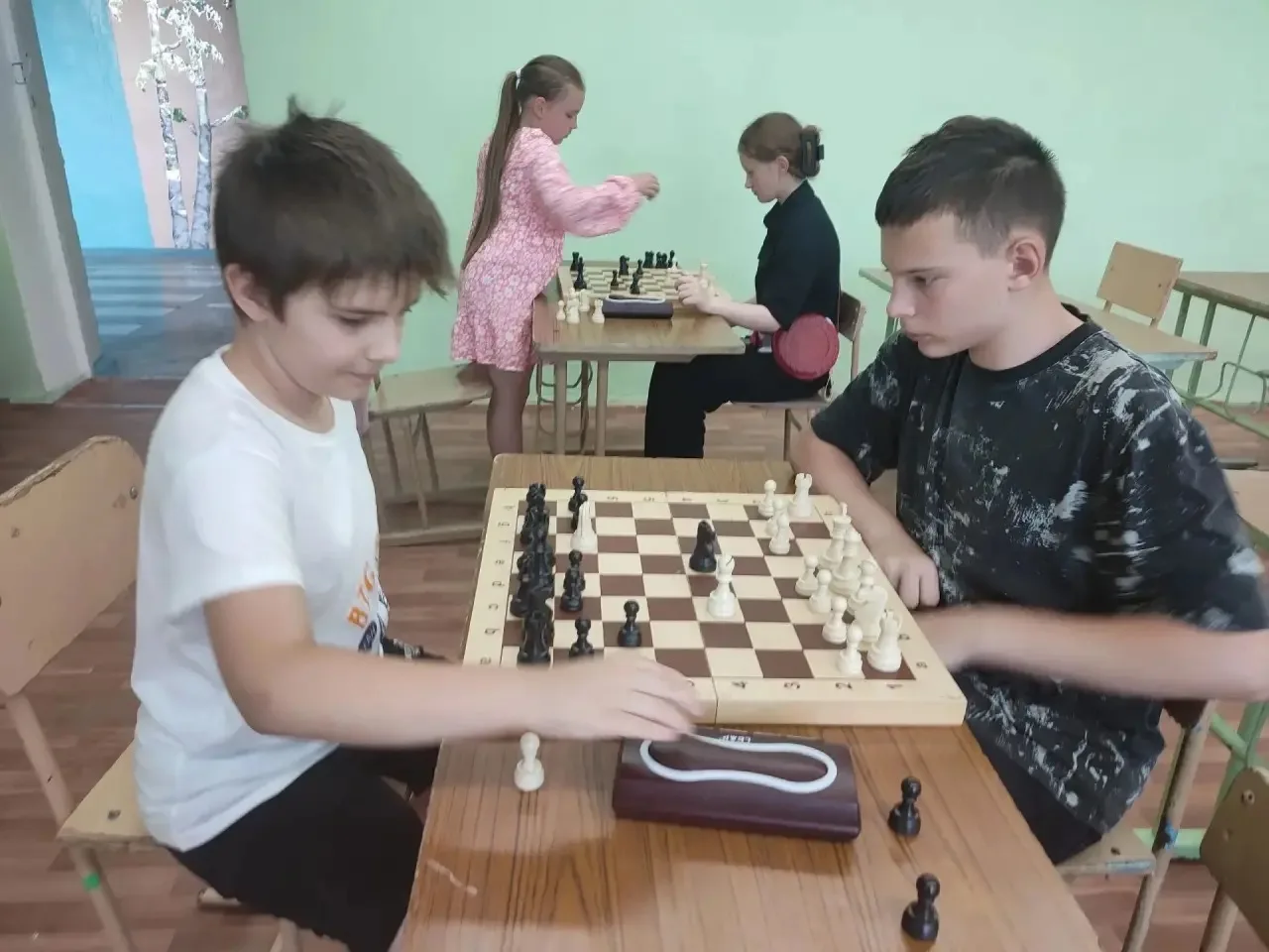 ♟️🎬 Шахматный турнир памяти Станислава Говорухина

4 июля в Заплавинской школе прошли соревнования 