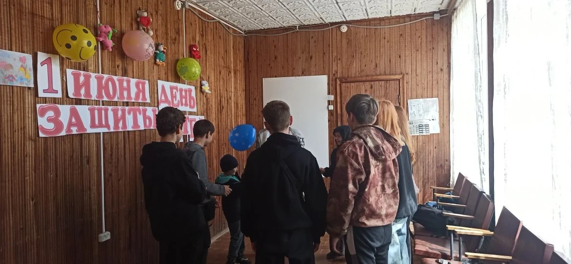 🗓 01.06 в Дегонском СДД прошла конкурсно-игровая программа «С чего начинается детство».