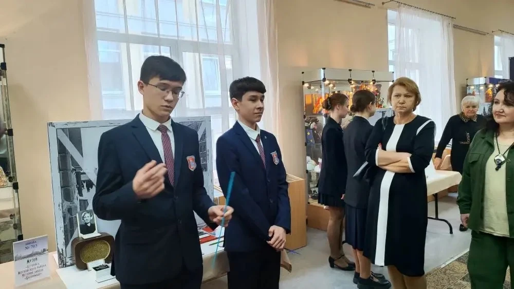 Школа на Глеба Успенского представила на XVI Петербургском международном образовательном форуме уник