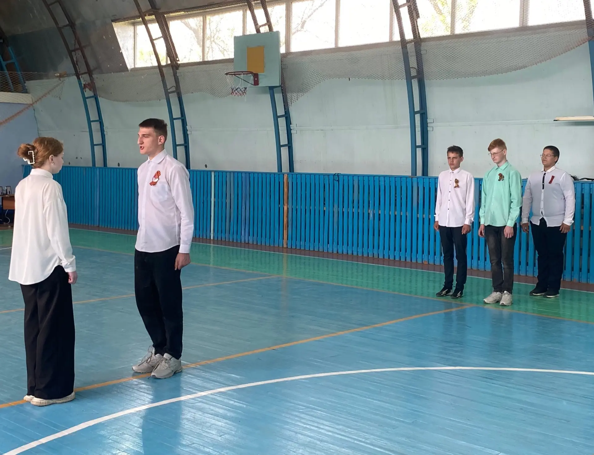 Сегодня в Истошинской школе прошёл смотр‑конкурс строя и песни, посвящённый 81‑й годовщине Дня Побед