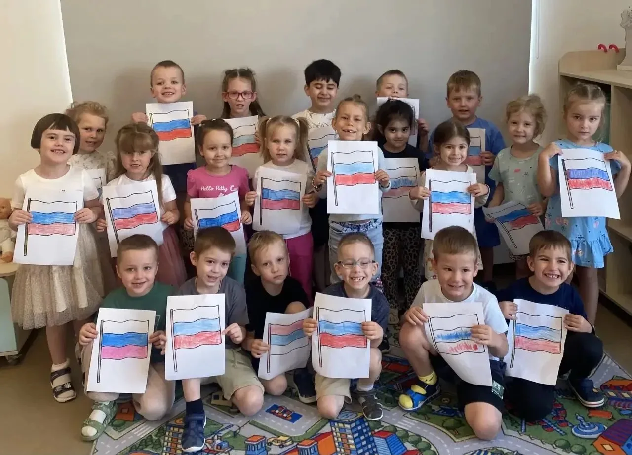 🇷🇺День Государственного флага России в нашем детском саду!