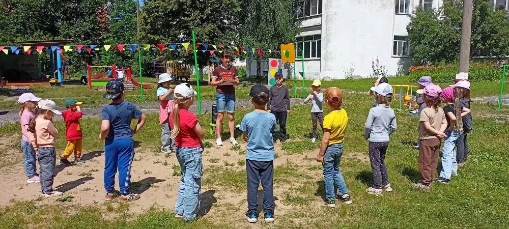 🚦Красный, жёлтый, зелёный — это не просто цвета! 

Сегодня ребята узнали главные секреты безопасног