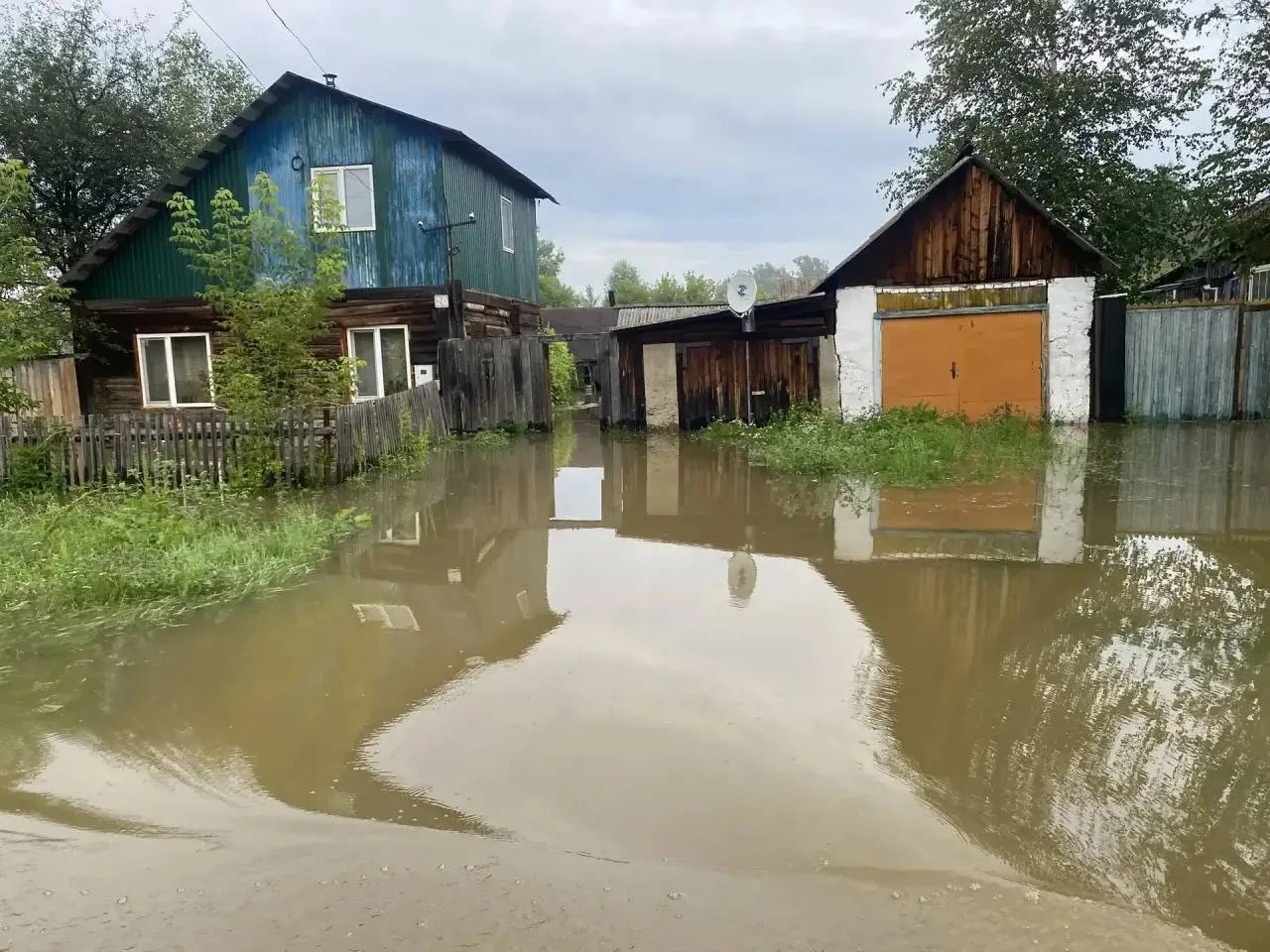 ❗️Жителей села Ермаковское эвакуируют из-за подъёма уровня воды в реке Оя

Из-за паводка оказались з