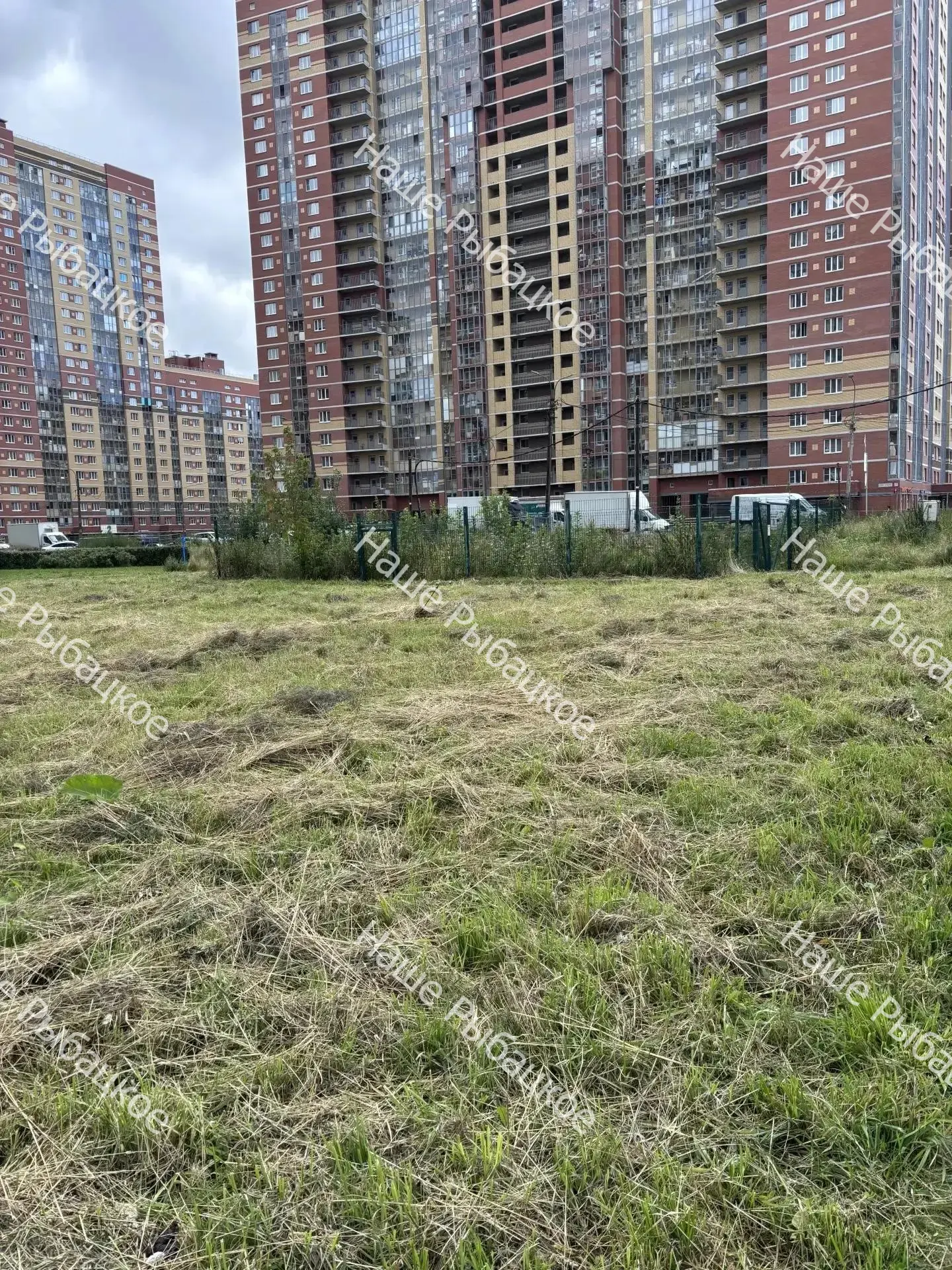 Завершены работы по покосу травы на территории ул.Славянской ,д.18, не имеющей ведомств...