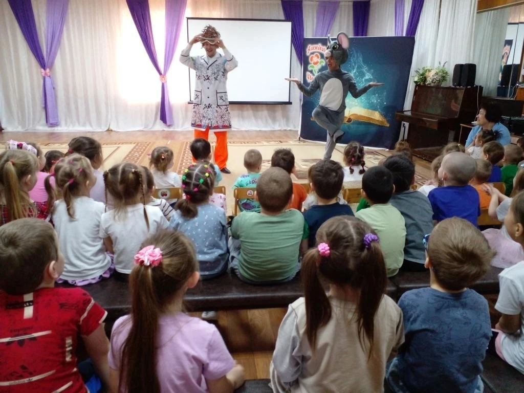✨ 27 марта — Международный день театра! ✨
В честь праздника к нам в детский сад приехали артисты теа